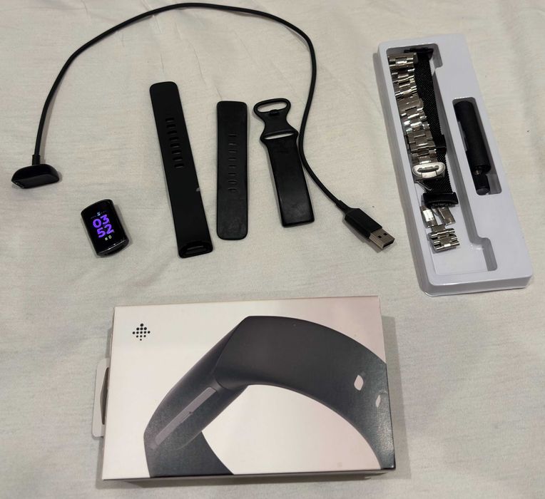 Smartwatch Fitbit Charge 6 black czarny