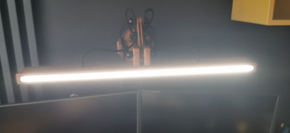 Lampa nad biurko - ręczna robota - idealna do telekonferencji