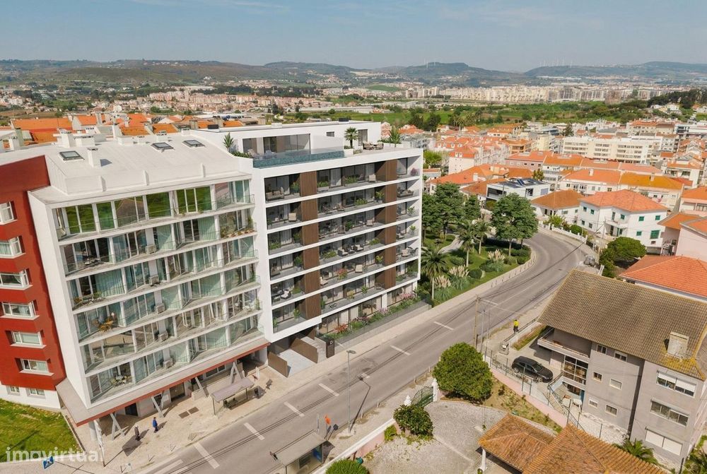 T2 no 2º Piso com Varanda no Novo Condomínio LUNNA em Loures