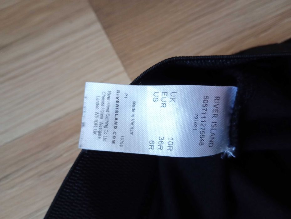 Legginsy river island