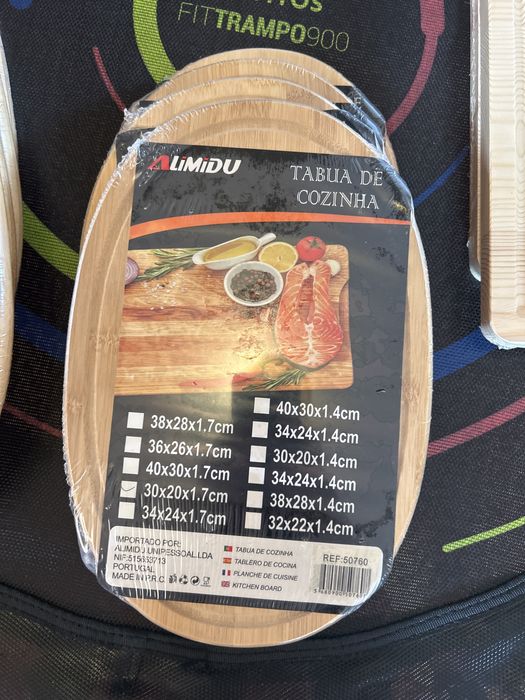 Tábuas de madeira em bambu