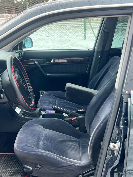 Audi a6c4 2.5tdi 140кс