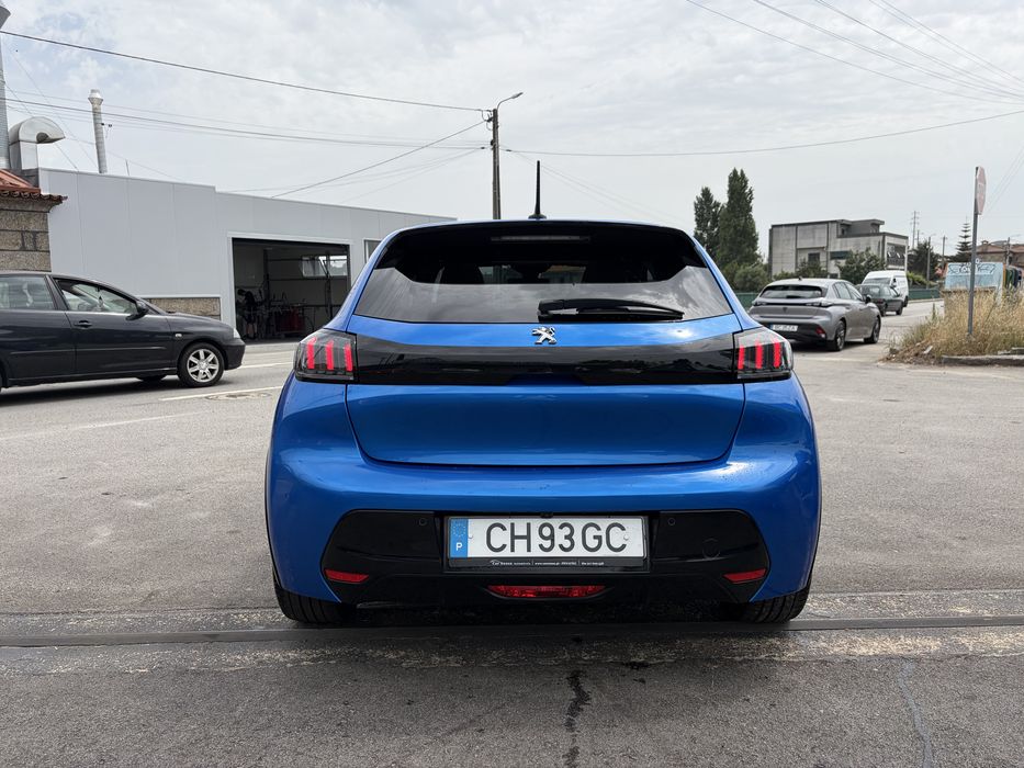 Peugoet E-208 GT Line