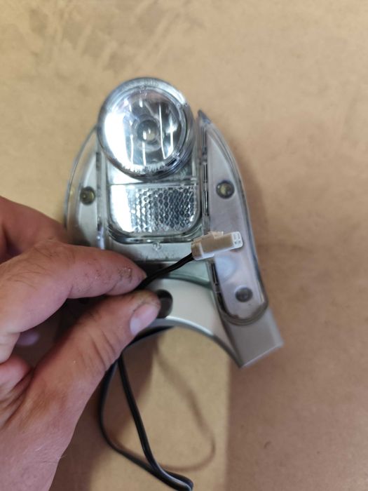 Lampka do roweru elektrycznego Sparta