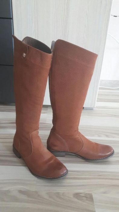 Kozaki roz. 37  dł wkładki 24 cm