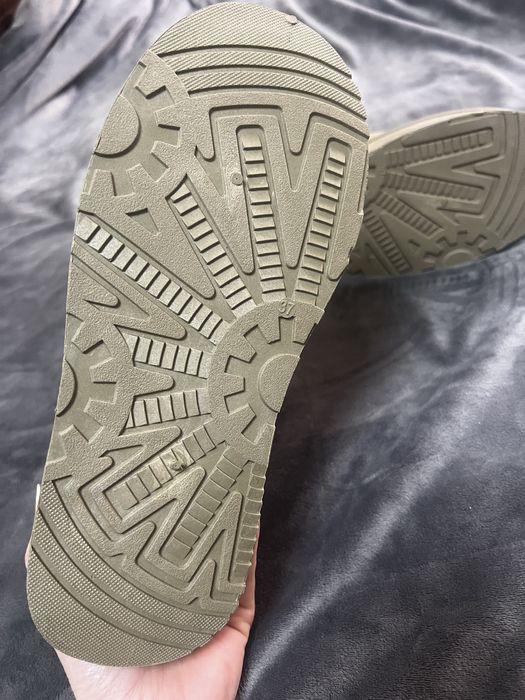 Угги 36-36,5 теплі і зручні  не дорого