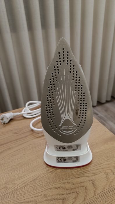 Ferro de engomar SilverCrest sem fios64285405119235123