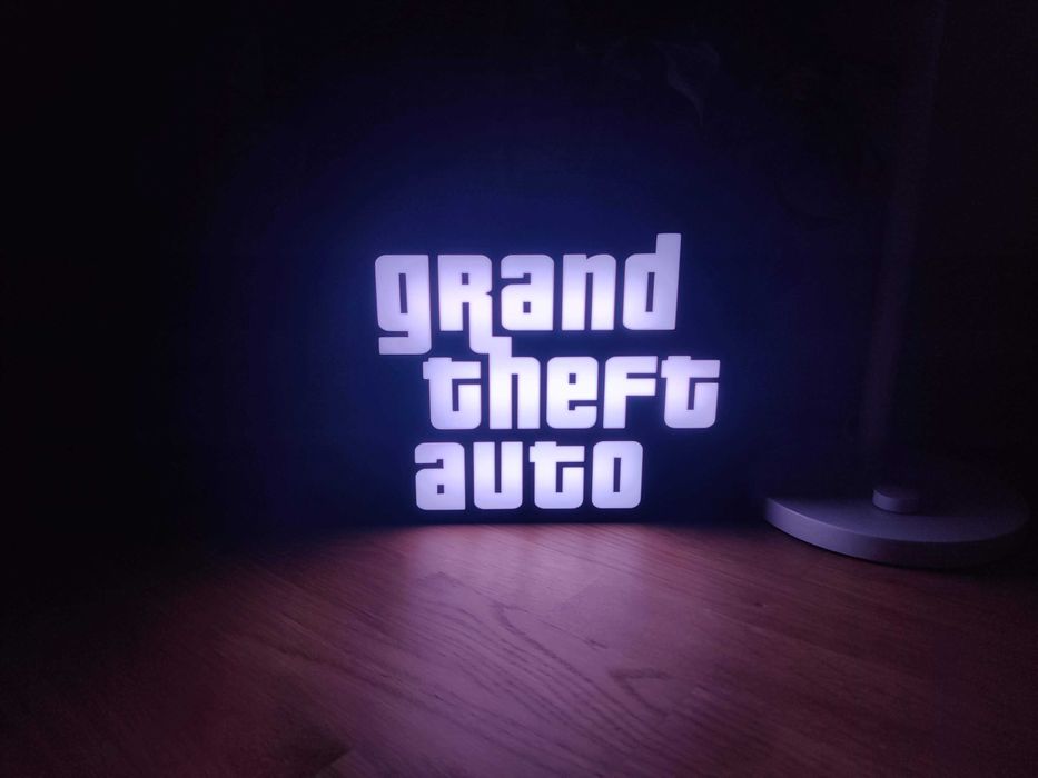 Podświetlany panel logo GTA – sterowanie z aplikacji