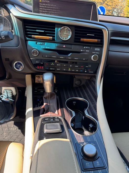 Lexus rx 450h 2019