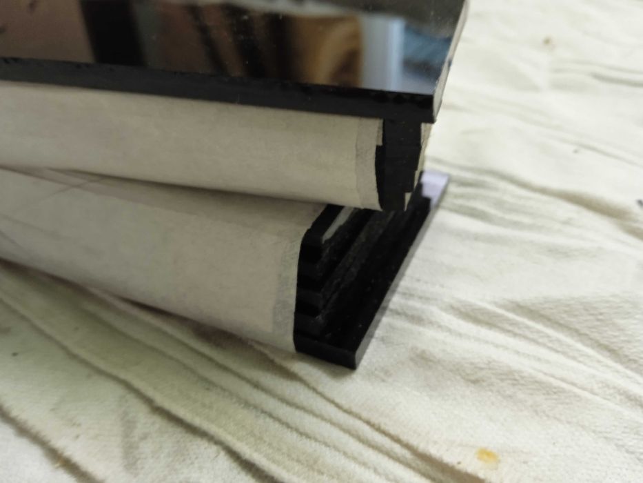 Szybki  ochronne  czarne