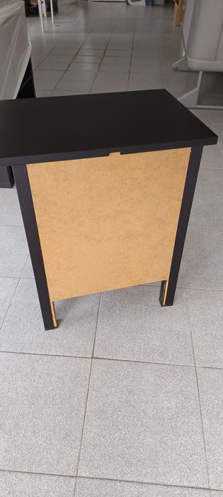 2 Mesas de cabeceira IKEA