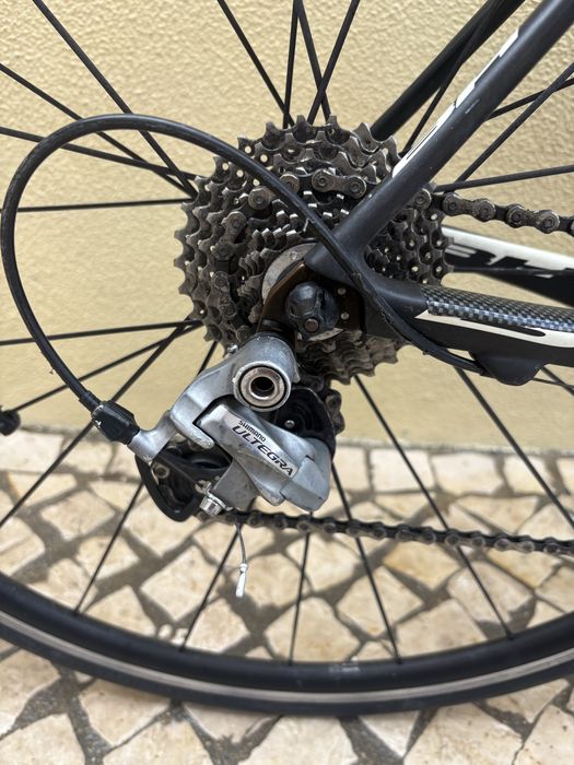 Bicicleta de estrada em carbono BH RC1 + Gps Garmin