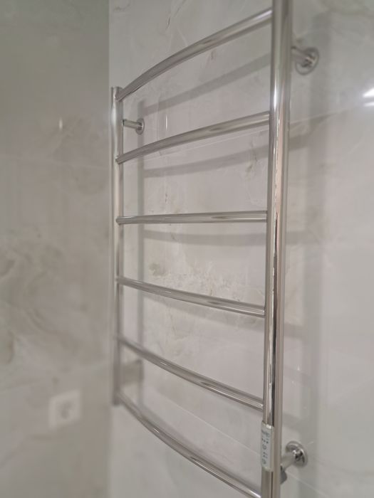 Продам 2 км Поверх 3/5 ,базар