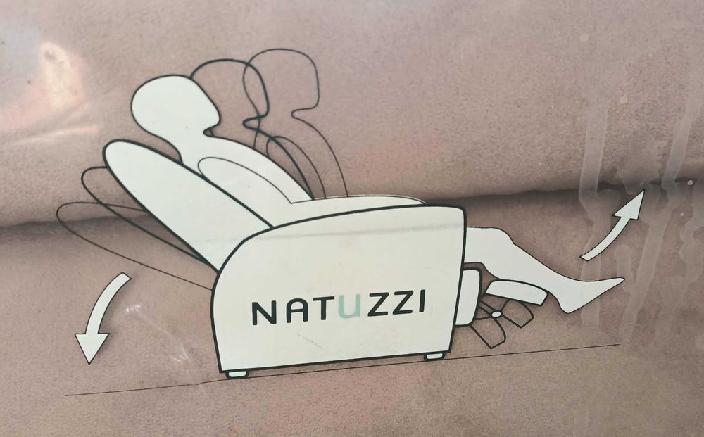 Fotel Natuzzi z funkcją relax (z podnóżkiem, elektrycznie rozkładany)
