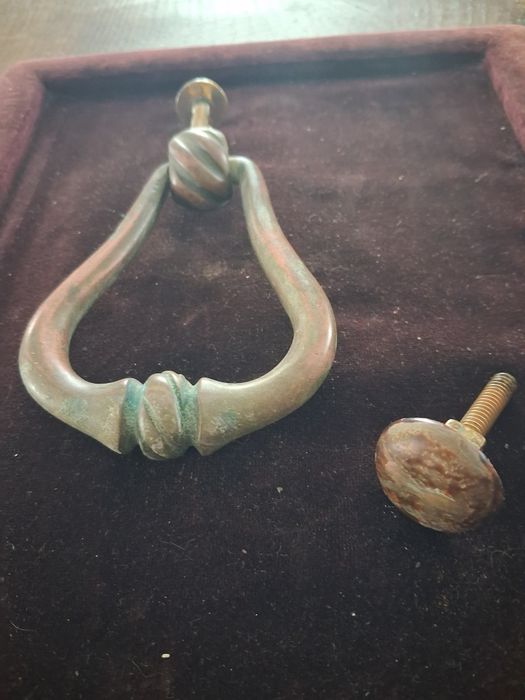 Aldraba bronze antiga