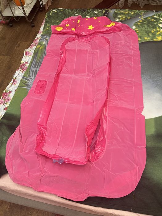 Дитяче надувне ліжечко Bestway 67496 з проектором, рожеве, 132/76/46см