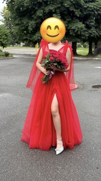 Продам випускну сукню