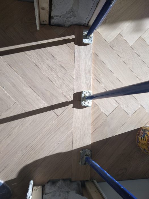 Cyklinowanie Bezpyłowe • Renowacja Podłóg Układanie podłóg
