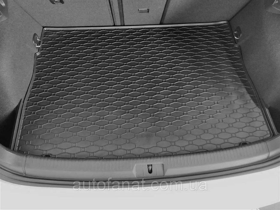 Volkswagen Golf VII Килимок у багажник | Гумовий коврик Фольксваген