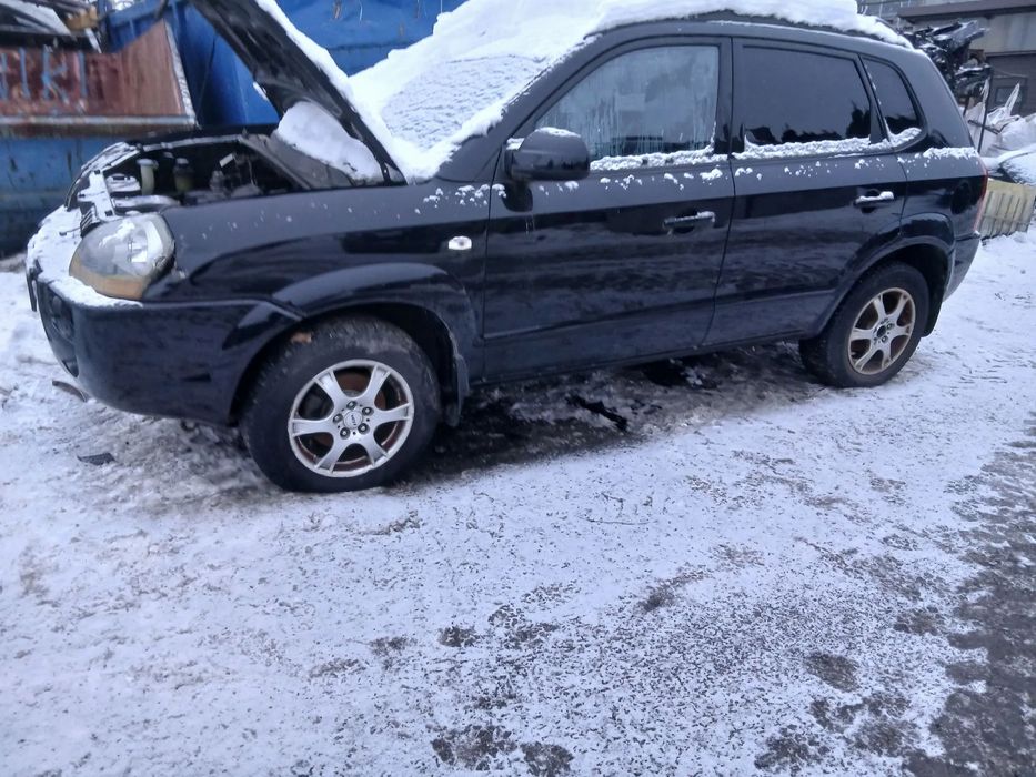 Hyundai Tucson 04-   2.0 B G4Gc Lakier EB   silnik  zderzak maska błotnik   drzwi     fotlele klapa deska