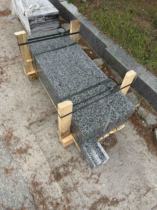 Граніт лизник покстівка човнова