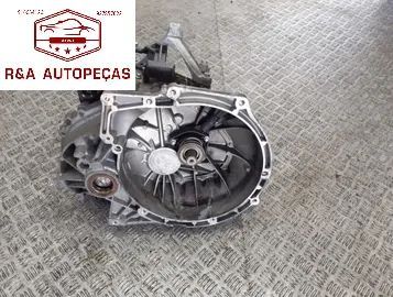 Caixa de Velocidades Manual Ford Focus Mk 2 1.6 TDCI Ref 3M5R 7002 YC