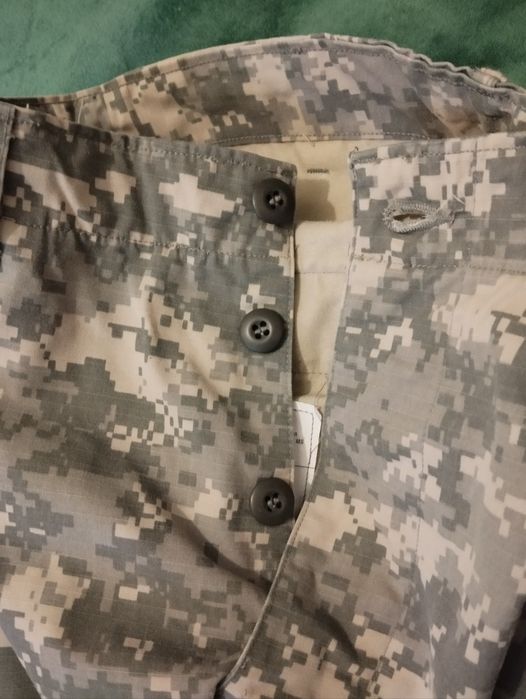 Spodnie wojskowe US Army camo UCP  roz S regular