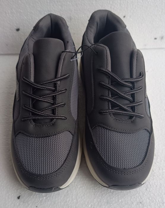 Buty damskie sportowe