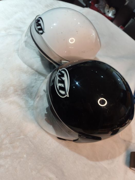 Kaski motocyklowe/motorowerowe  MT helmets używane - 2 sztuki