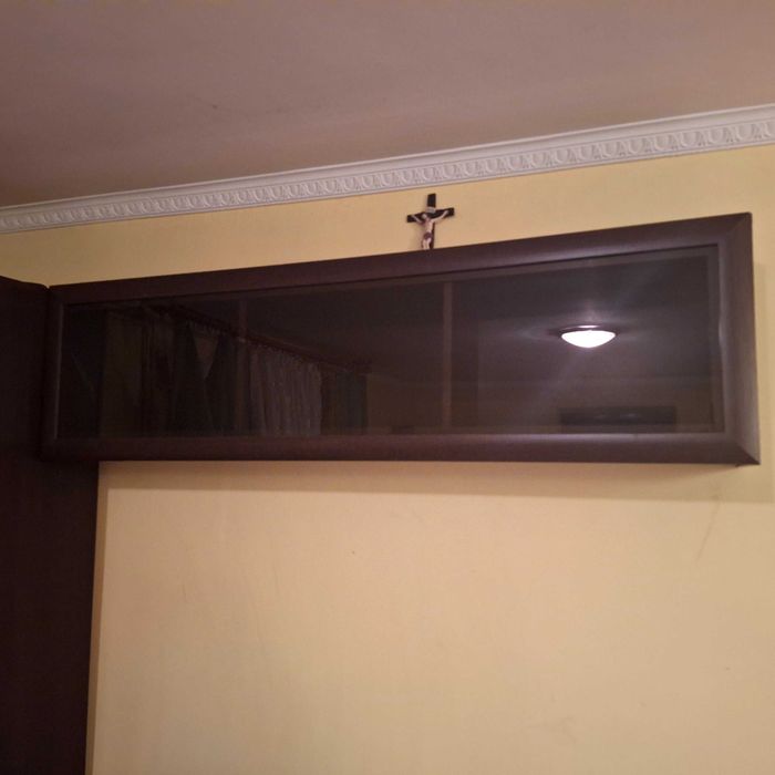 Brązowy zestaw mebli do salonu