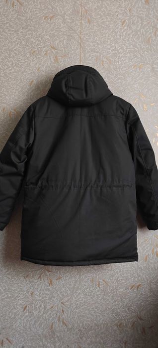 Куртка зимова чоловіча нова розмір 50 колір олива,підкладка фліс.