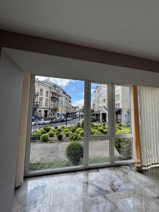 Продаж 3км квартири в центрі по вул. Вагилевича