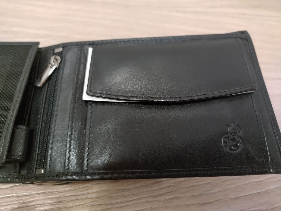 Portfel męski skórzany nowy Semi Line