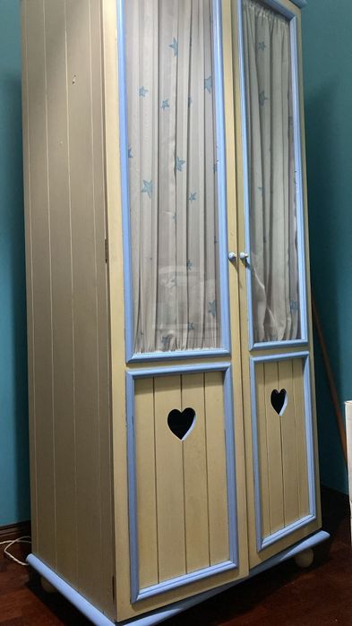 Roupeiro criança pinho