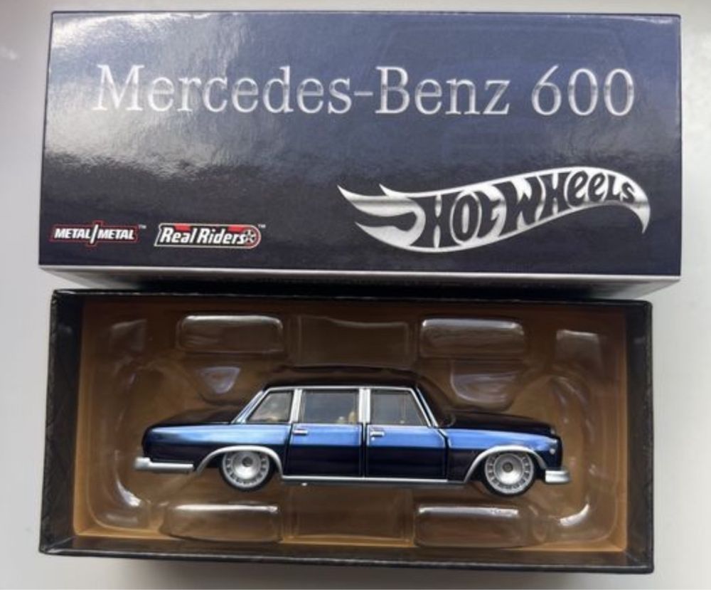 新品 Hot Wheels RLC Mercedes-Benz 600 Hot Wheels RLC Exclusive 1964 Mercedes-Benz 600 | Mattel