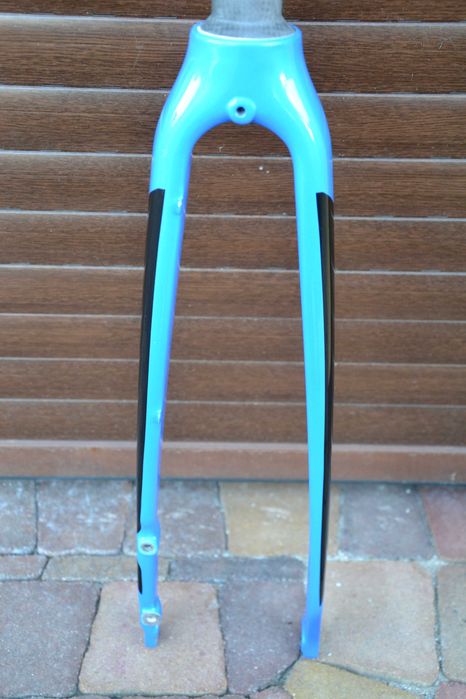 widelec full karbon Giant gravel sztywna oś nowy!