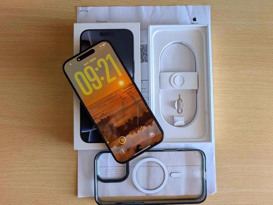 Pack: iPhone 16 Pro Max 256gb + Apple Watch Ultra (Com Faturas e Garantia)