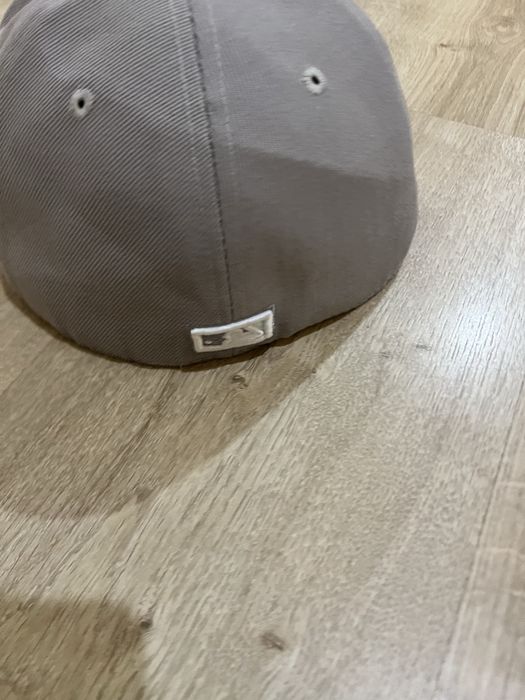 Czapka new era szara