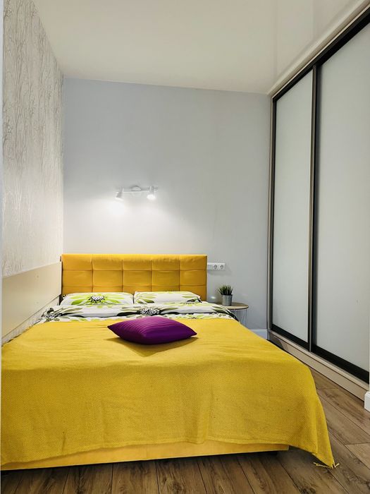 Подобово!Квартира в центрі міста.