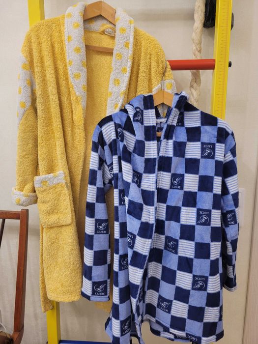 Халат на дівчину С та на хлопчика 134