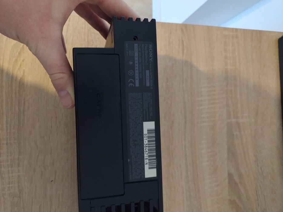 PlayStation 2 Slim + Pad + Kable