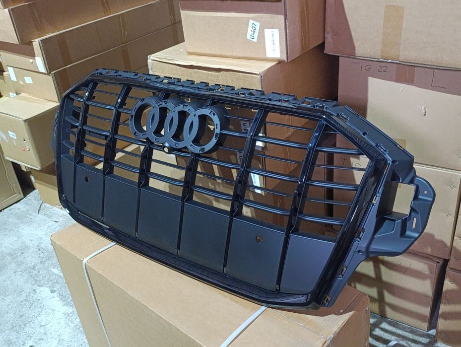 Решетка радиатора Audi Q5 Q7 Q8 Ауди рест дорест