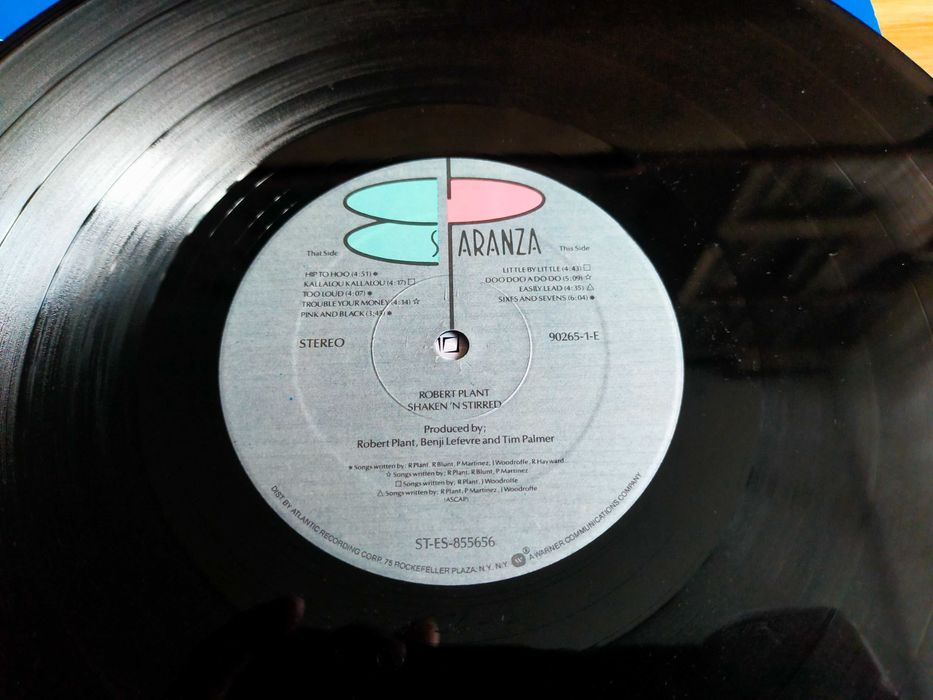 Robert Plant - “Shaken 'N' Stirred“. Winyl 1 press USA