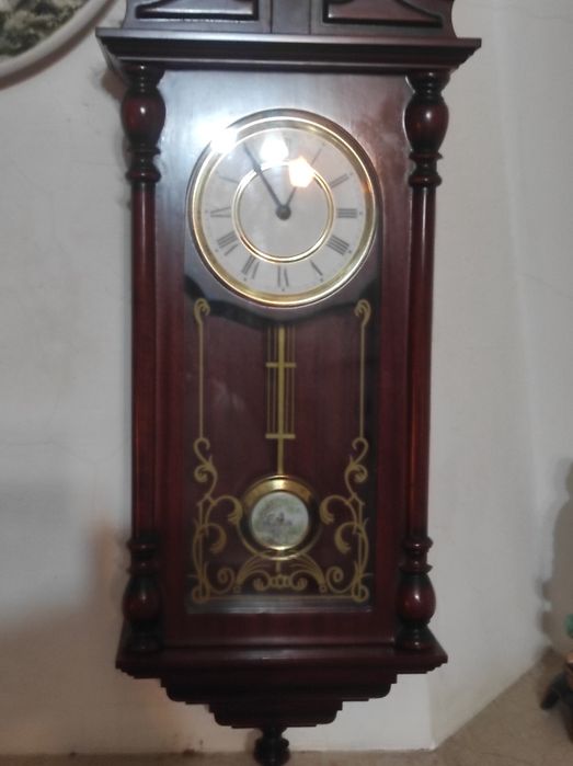 Relógio de parede antigo