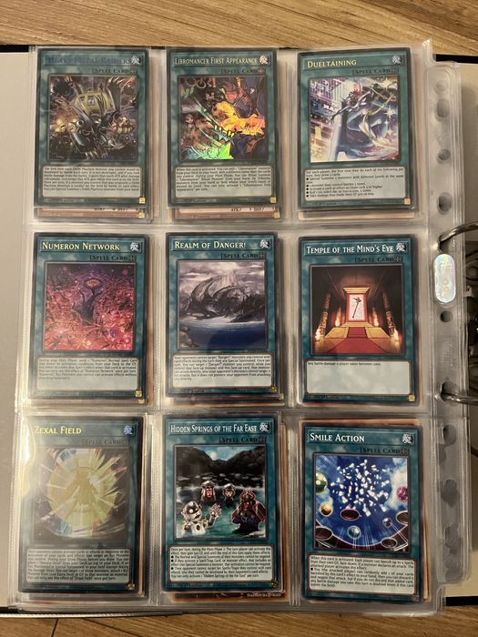 Oryginalne karty Yu-Gi-Oh! Magiczne