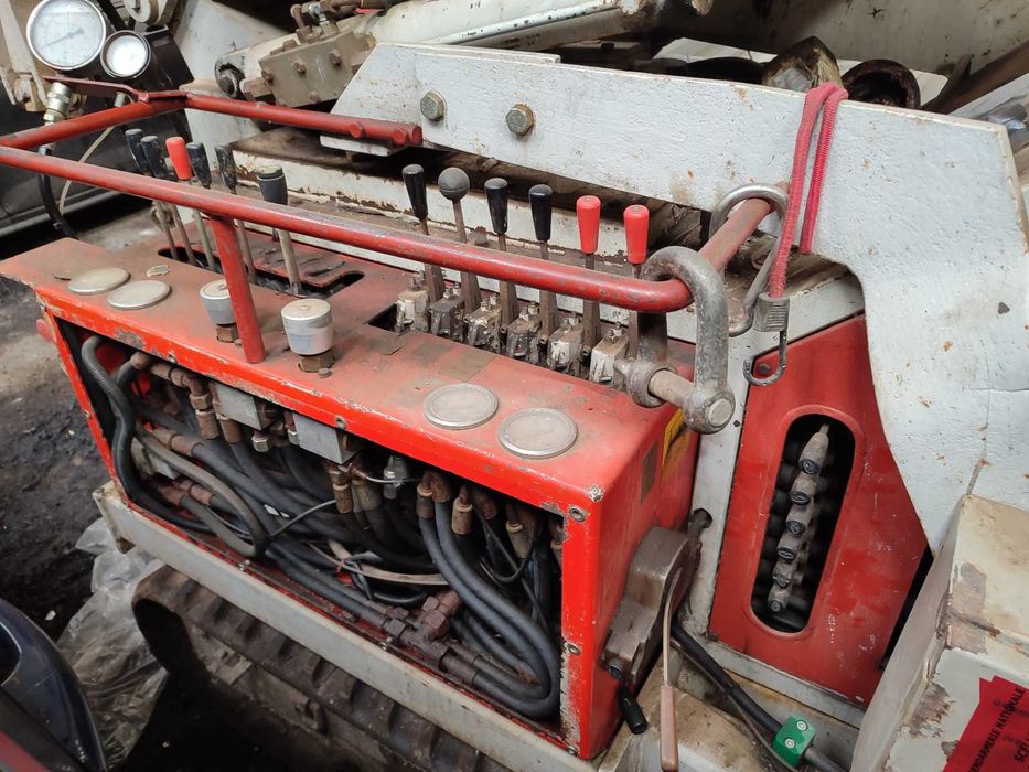 COMACCHIO GEO 305 wiertnica geotechniczna na gąsienicach 2005 rok