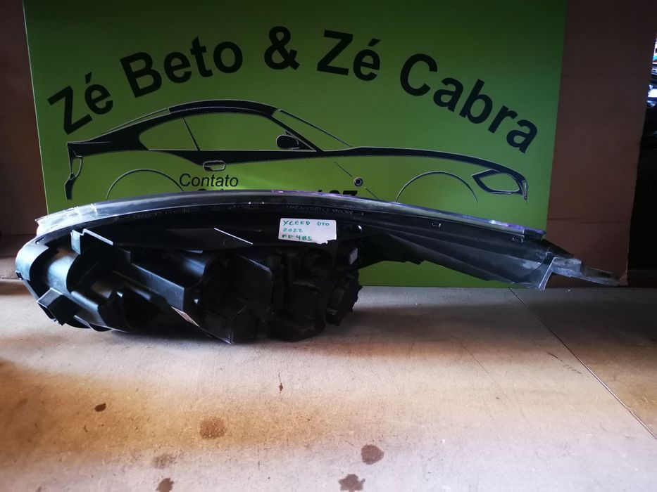 KIA XCEED / CEED (CD) - FAROL DIREITO - FF485