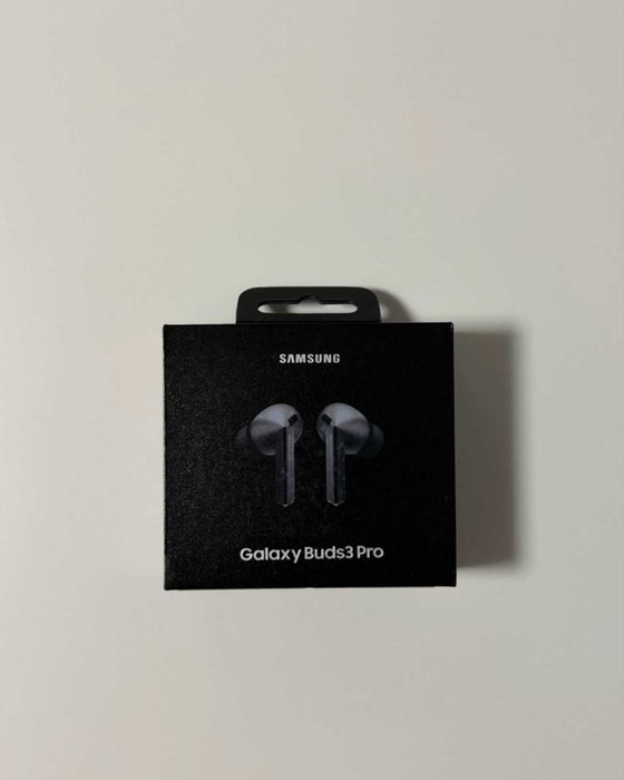 Samsung Galaxy Buds 3 Pro Silver, повний комплект, гарний стан