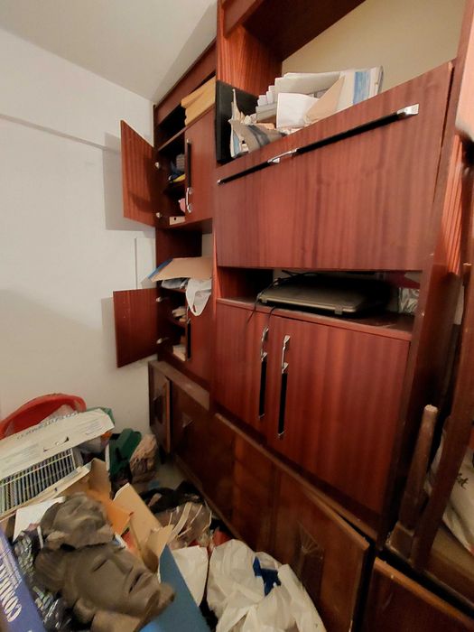 Vende se móveis usados