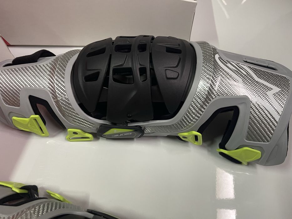 Joalheiras alpinestars novas